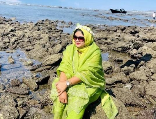 কবিতা: ভালোবাসি শতবার