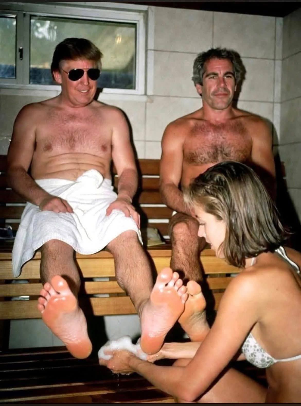 দাজ্জালিক সভ্যতার উপাসনালয়: এপস্টাইন ফাইল ও আমাদের পচে যাওয়া বিবেক