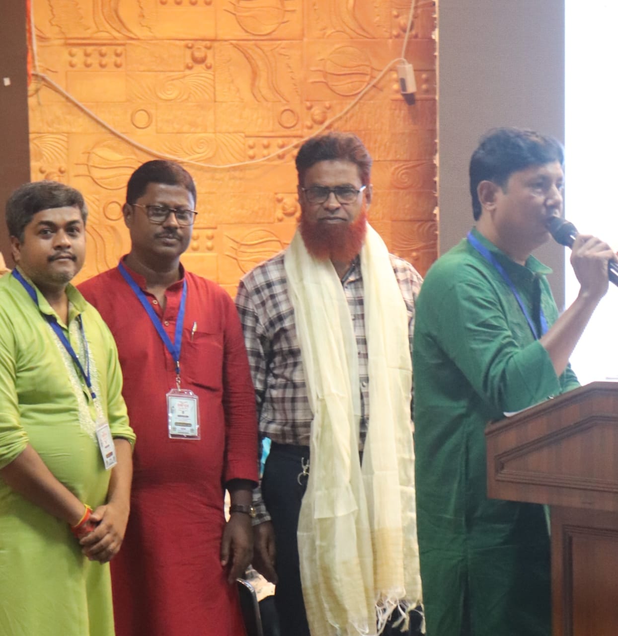 নূর স্মৃতি পুরস্কার পেলেন মিজানুর রহমান